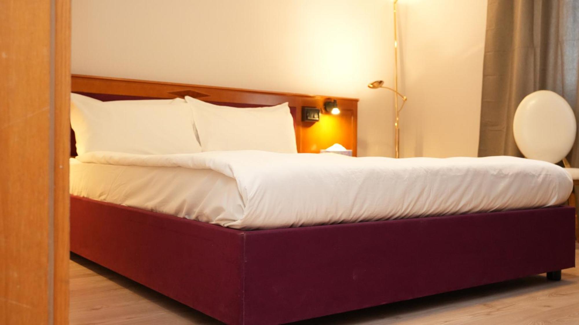 Sn Hotel And Restaurant Langgons Zewnętrze zdjęcie